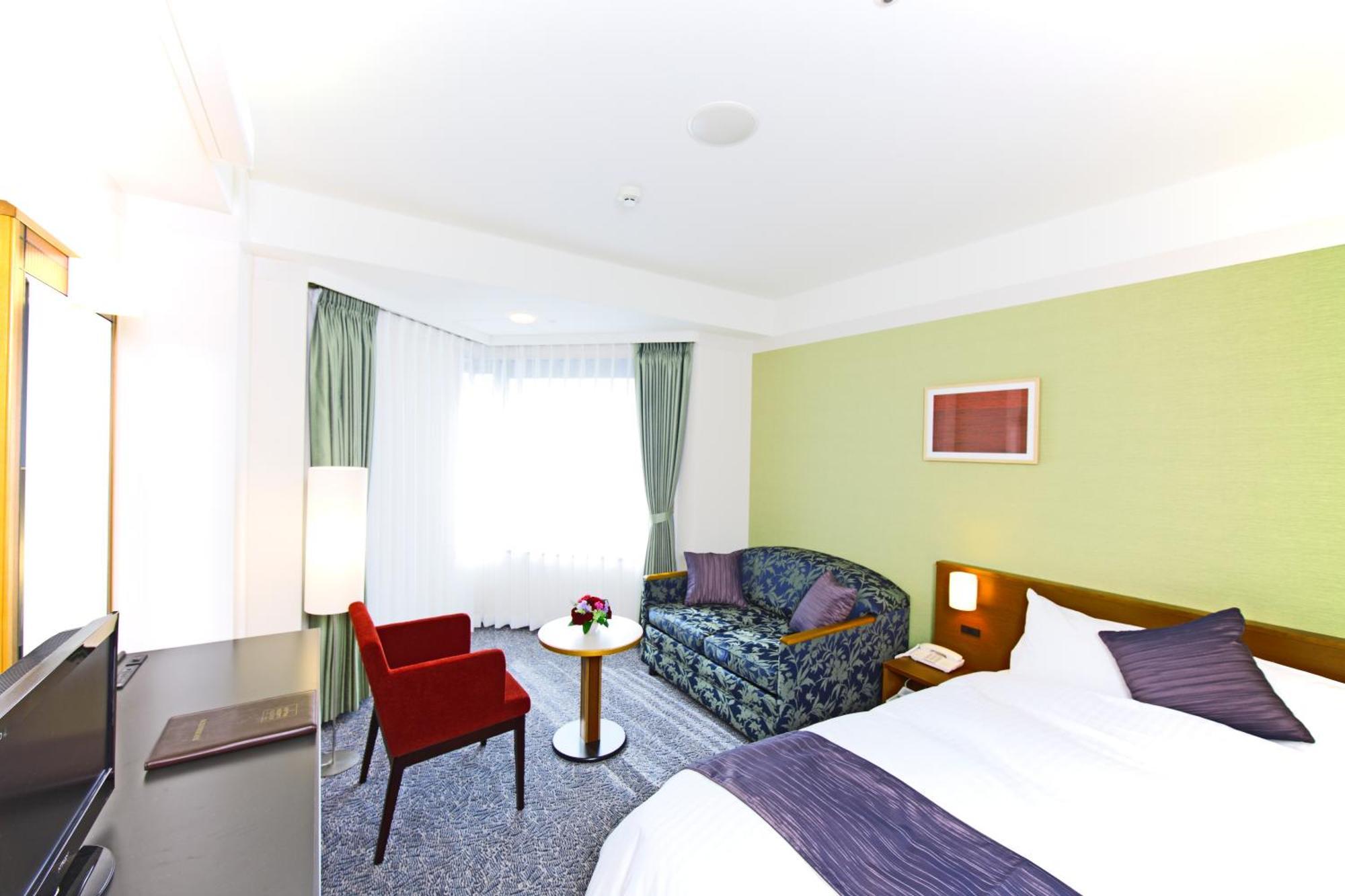 Deluxe Single Room Non Smoking,1688816210:JPEG